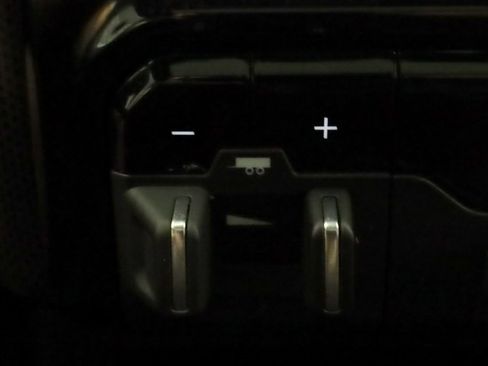 Used 2024 RAM 2500 Limited image 34