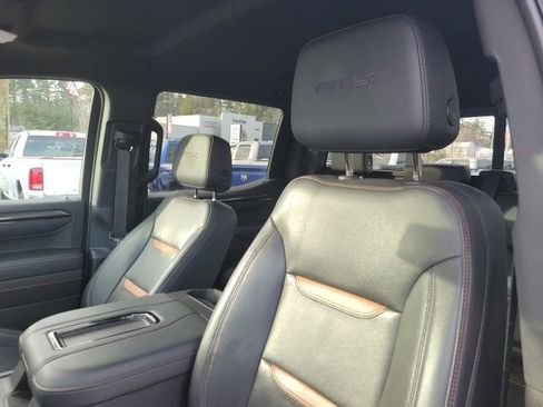 Used 2022 GMC Sierra 1500 AT4 w/ AT4 Preferred Package image 14