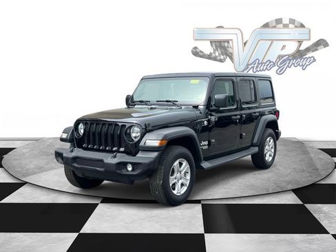 Certified 2018 Jeep Wrangler Unlimited Sport S AWD/4WD image 2