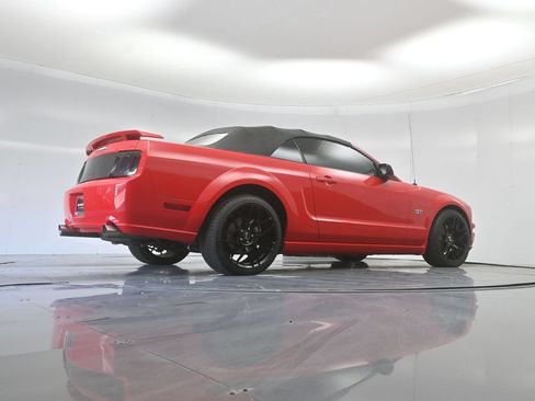 Used 2006 Ford Mustang GT Premium RWD image 38