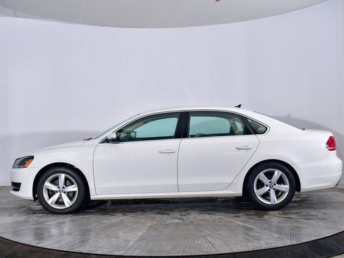 Used 2015 Volkswagen Passat 1.8T SE image 2
