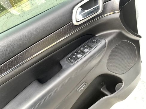 Used 2018 Jeep Grand Cherokee High Altitude image 22