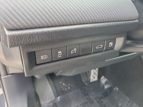 Certified 2025 Toyota Camry SE w/ Convenience Package FWD image 24