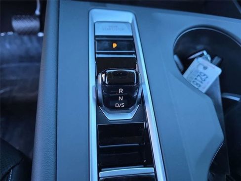 New 2026 Volkswagen Atlas SE image 20