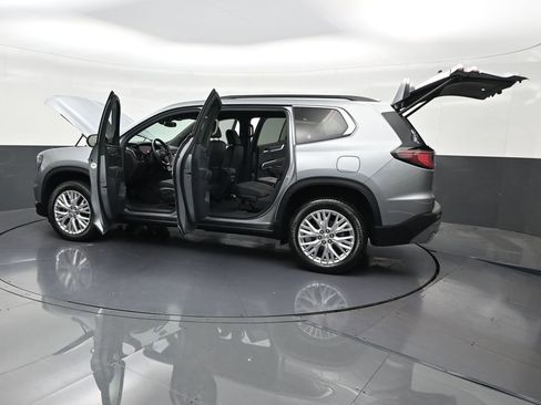 Used 2024 GMC Acadia Elevation w/ Luxury Package FWD image 39