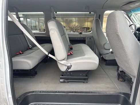 Used 2008 Ford E-350 and Econoline 350 XLT image 19