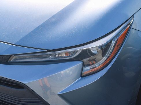 Used 2024 Toyota Corolla LE FWD image 6