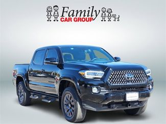 Used 2023 Toyota Tacoma Limited w/ Nightshade Package video 2