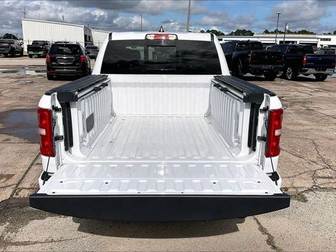 Used 2025 RAM 1500 Laramie w/ Sport Appearance Package AWD/4WD image 37