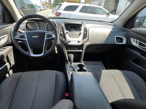 Used 2017 Chevrolet Equinox LT image 15