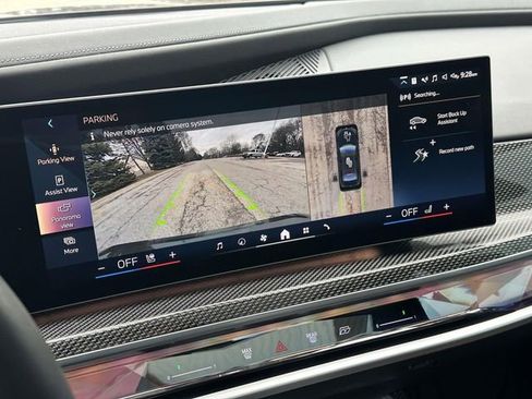 Certified 2023 BMW i7 xDrive60 image 33