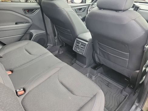 Certified 2025 Subaru Forester Premium image 28