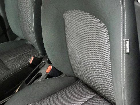 Used 2017 Nissan Versa SV w/ SV Special Edition Package image 3