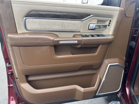 Used 2019 RAM 2500 Laramie image 9