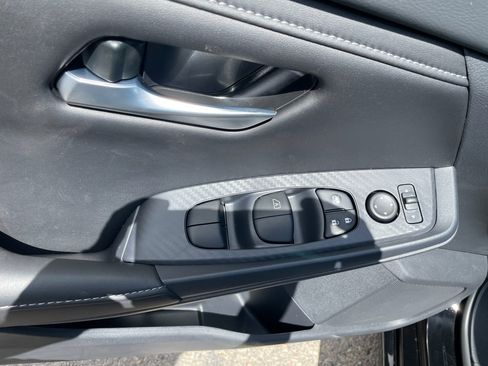 New 2025 Nissan Sentra SV w/ Trunk Package image 15