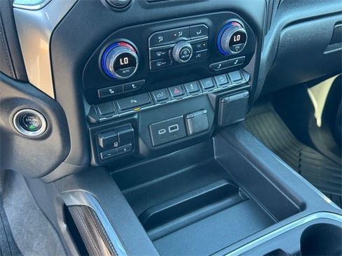 Used 2022 Chevrolet Silverado 1500 LT Trail Boss w/ LT Trail Boss Premium Package image 22