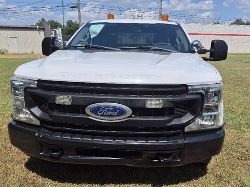 Used 2022 Ford F350 XL RWD image 5