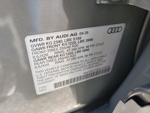 Certified 2025 Audi Q3 2.0T Premium Plus w/ Premium Plus Package image 36