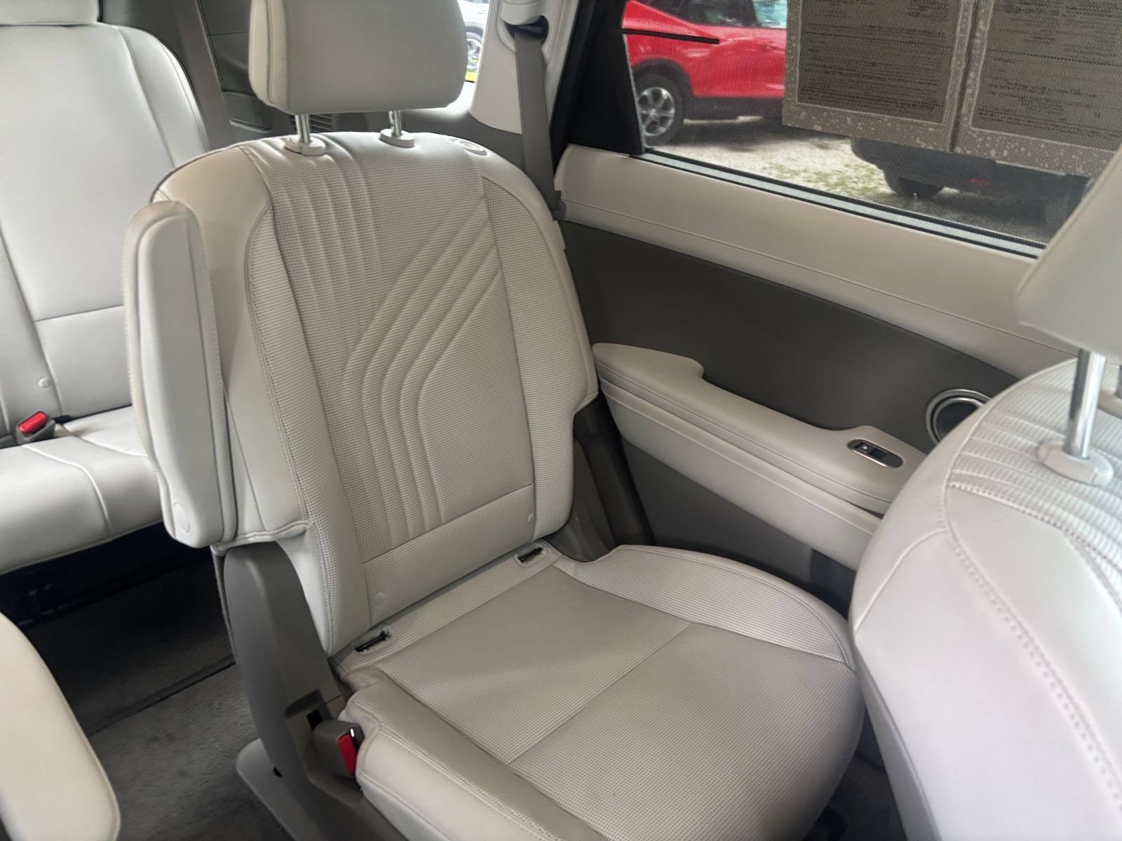 Used 2026 Hyundai Palisade SEL FWD image 40