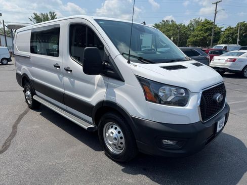 Used 2023 Ford Transit 250 Low Roof AWD w/ Exterior Upgrade Package image 15