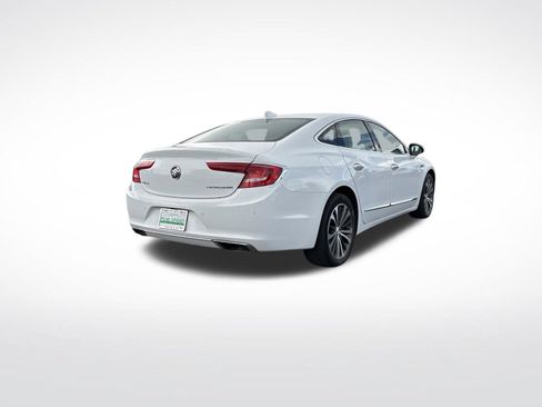 Used 2017 Buick LaCrosse Essence FWD image 3