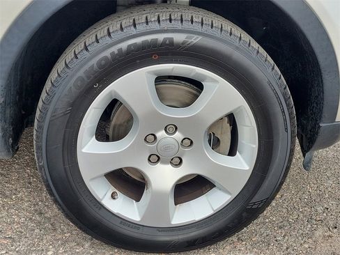 Used 2017 Land Rover Discovery Sport SE image 22