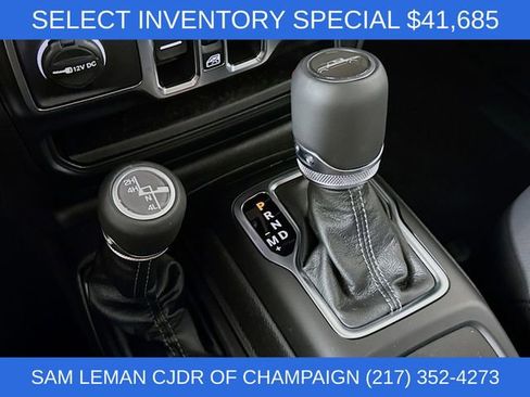 New 2025 Jeep Gladiator Sport image 16