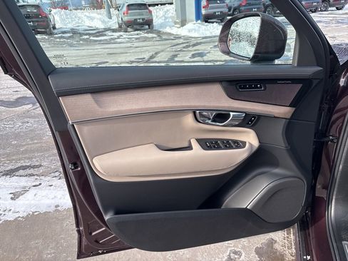 New 2026 Volvo XC90 B6 Plus w/ Protection Package Premier AWD/4WD image 15