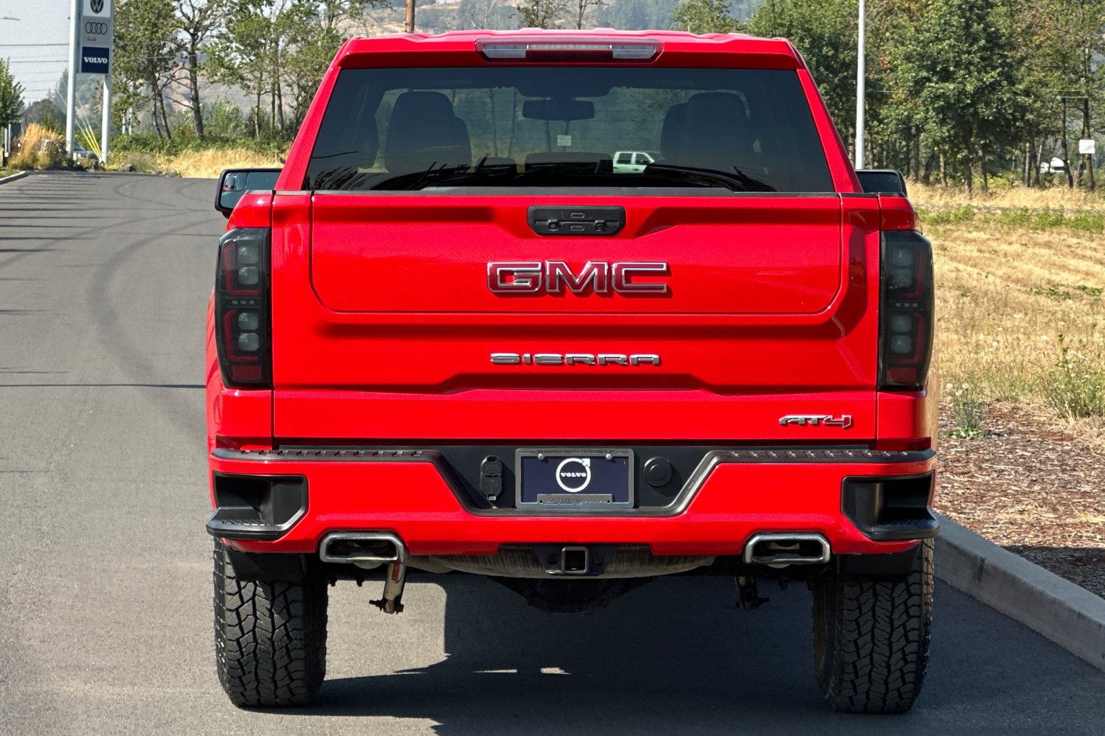 Used 2021 GMC Sierra 1500 AT4 AWD/4WD image 4