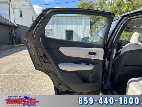 Used 2023 Nissan Ariya AWD image 67