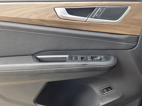 New 2026 Volkswagen Atlas SE image 18