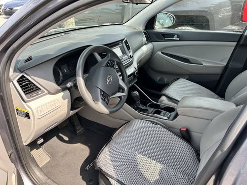 Used 2016 Hyundai Tucson SE w/ Option Group 02 FWD image 7