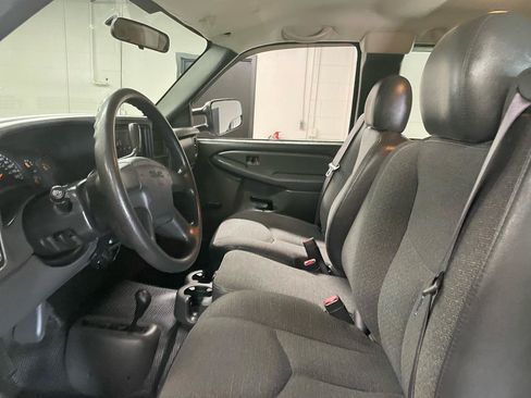 Used 2004 GMC Sierra 2500 W/T AWD/4WD image 10