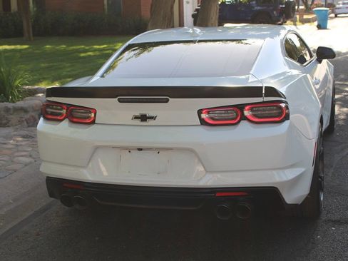 Used 2019 Chevrolet Camaro SS image 41