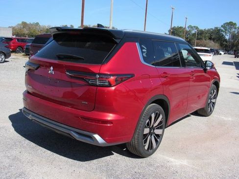 New 2026 Mitsubishi Outlander SEL FWD image 3