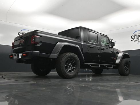 Used 2021 Jeep Gladiator Mojave AWD/4WD image 32