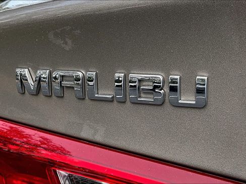 Used 2022 Chevrolet Malibu LS image 27