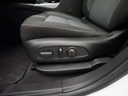 Certified 2024 Chevrolet Blazer LT w/ Convenience Package image 29