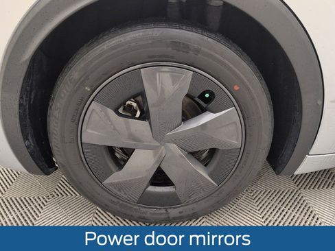 Used 2023 Toyota Prius LE image 19