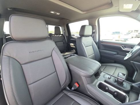 Used 2026 GMC Sierra 1500 Denali w/ Technology Package AWD/4WD image 21