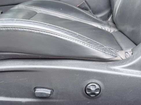 Used 2016 Dodge Challenger R/T Plus image 21