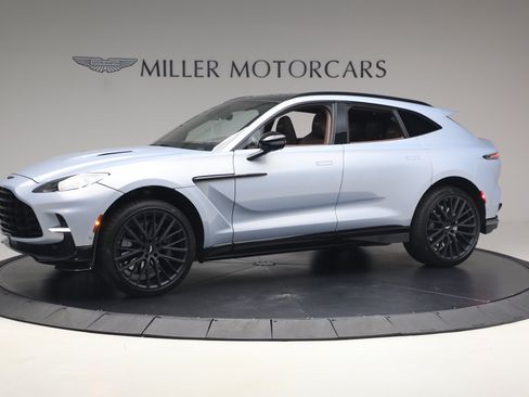 Used 2026 Aston Martin DBX 707 AWD/4WD image 2