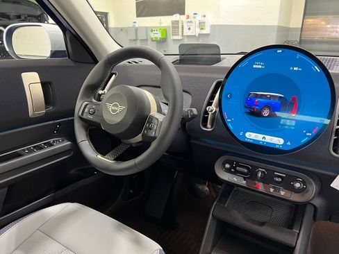 Certified 2025 MINI Cooper Countryman S image 30