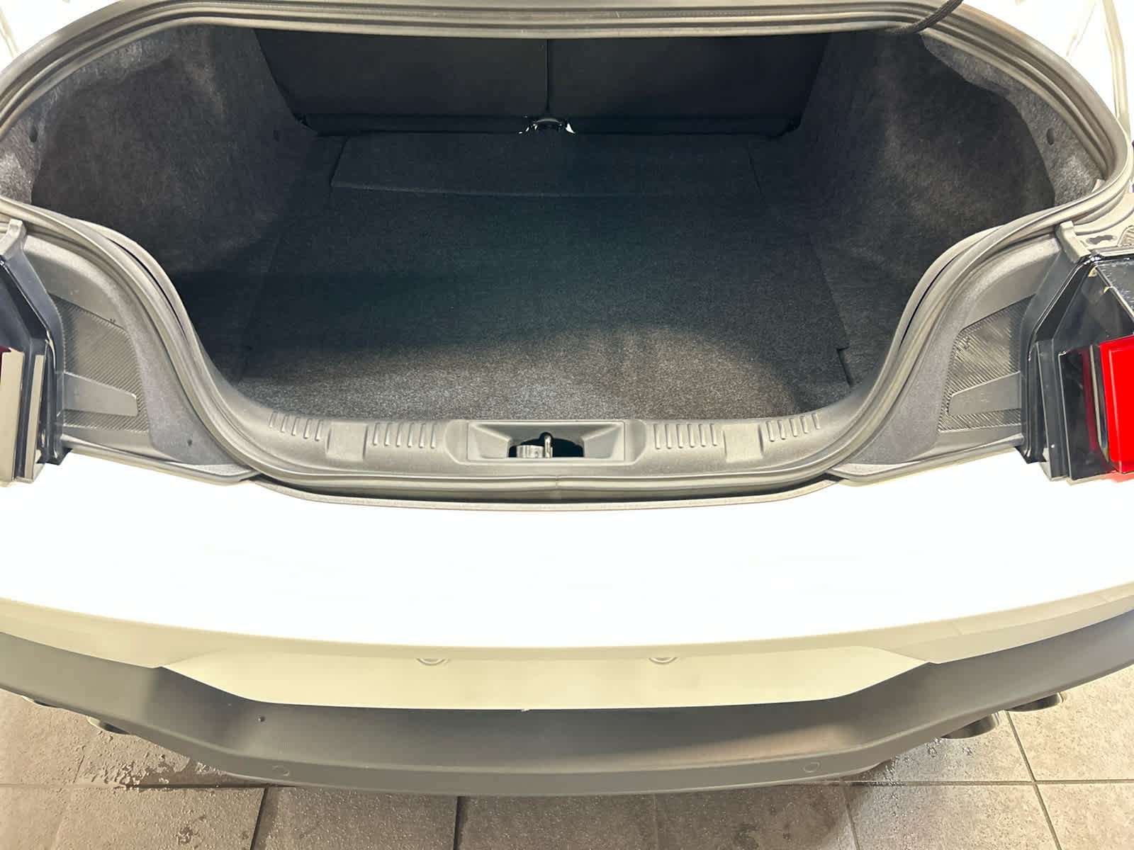 Used 2024 Ford Mustang GT Premium RWD image 28