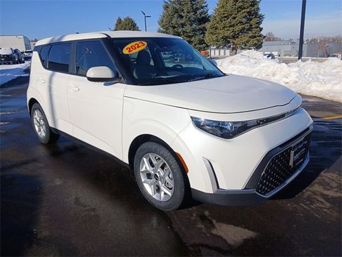 Certified 2023 Kia Soul LX w/ LX Technology Package image 1