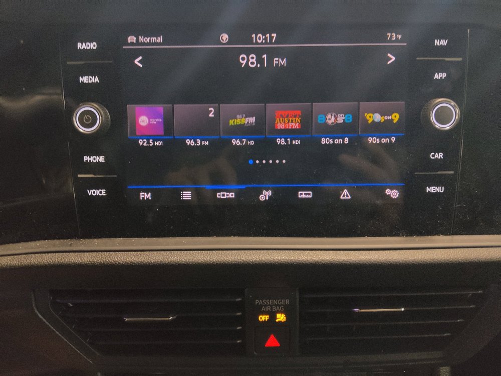 Used 2023 Volkswagen Jetta SEL FWD image 25