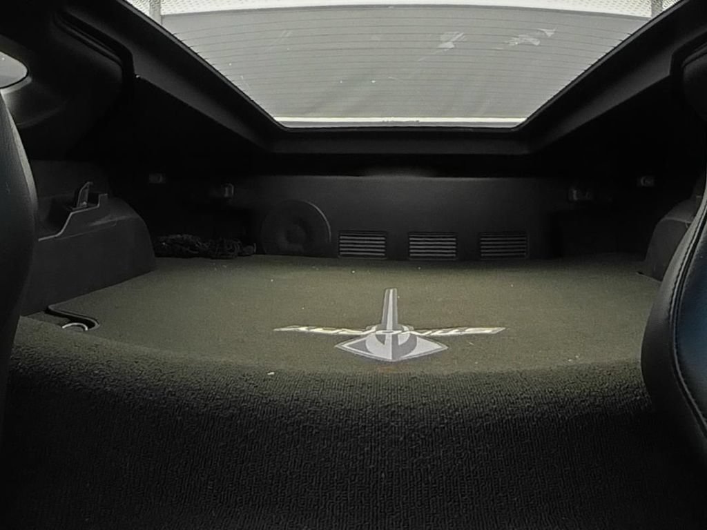 Used 2015 Chevrolet Corvette Stingray Coupe w/ 2LT Preferred Equipment Group RWD image 10