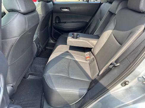 Used 2025 Toyota Corolla Cross XLE w/ Convenience Package AWD/4WD image 6