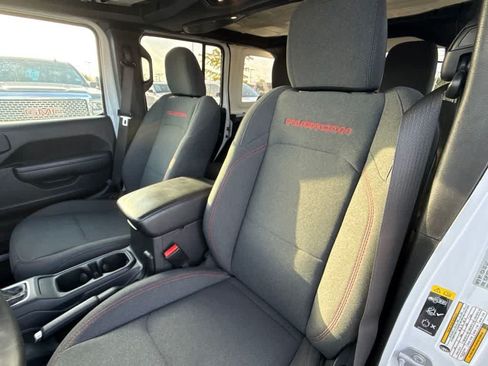 Used 2025 Jeep Wrangler Unlimited Rubicon AWD/4WD image 20