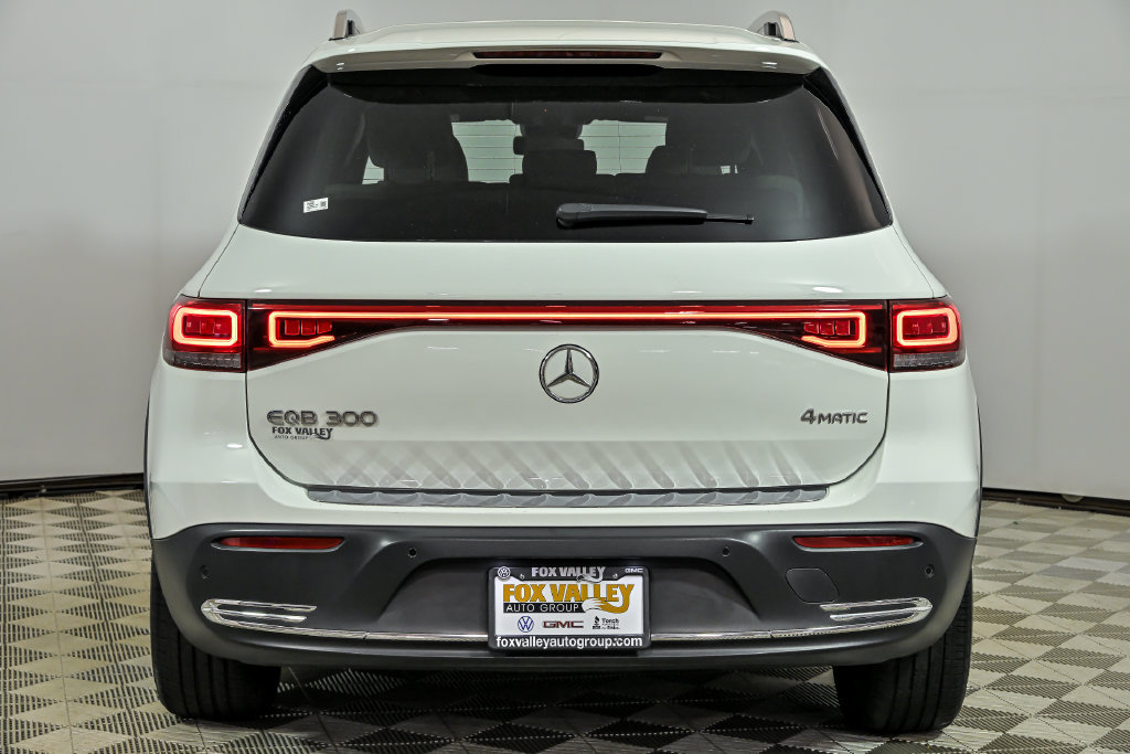 Used 2022 Mercedes-Benz EQB 300 4MATIC image 7